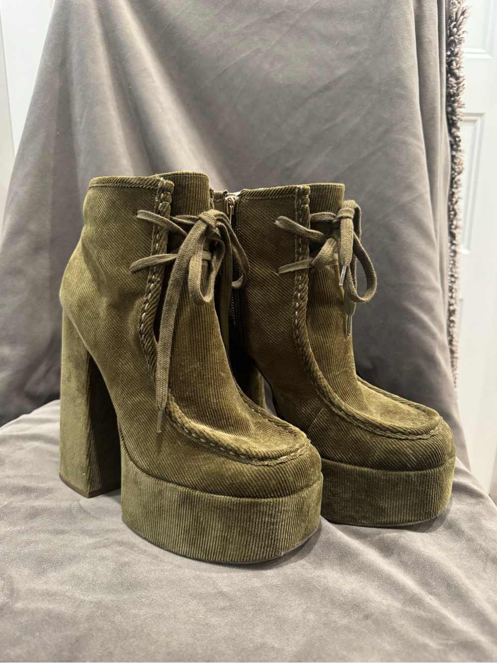 Jessica SimpsonOlive Green Platform Ankle Boots - Women's Lace-Up Heeled Booties - Picture 2 of 8